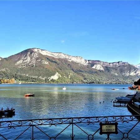 Apartment Le Golden A 5min Du Centre-ville Avec Parking Privatif Gratuit Annecy